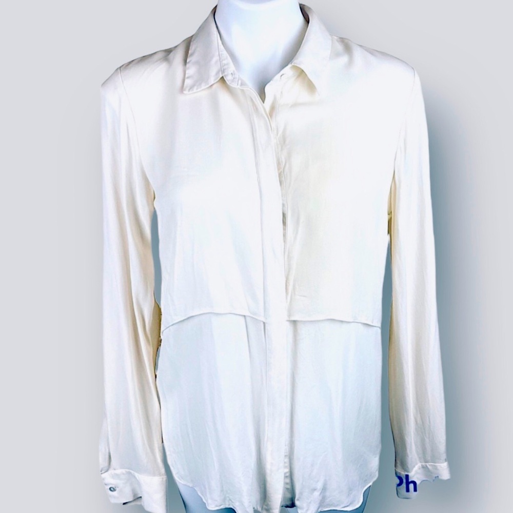 Theory long sleeve button down shirt Size L/G ivory color